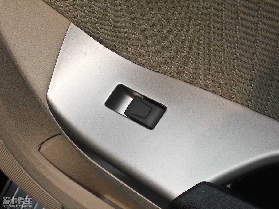 2013S7 2.0L Զа