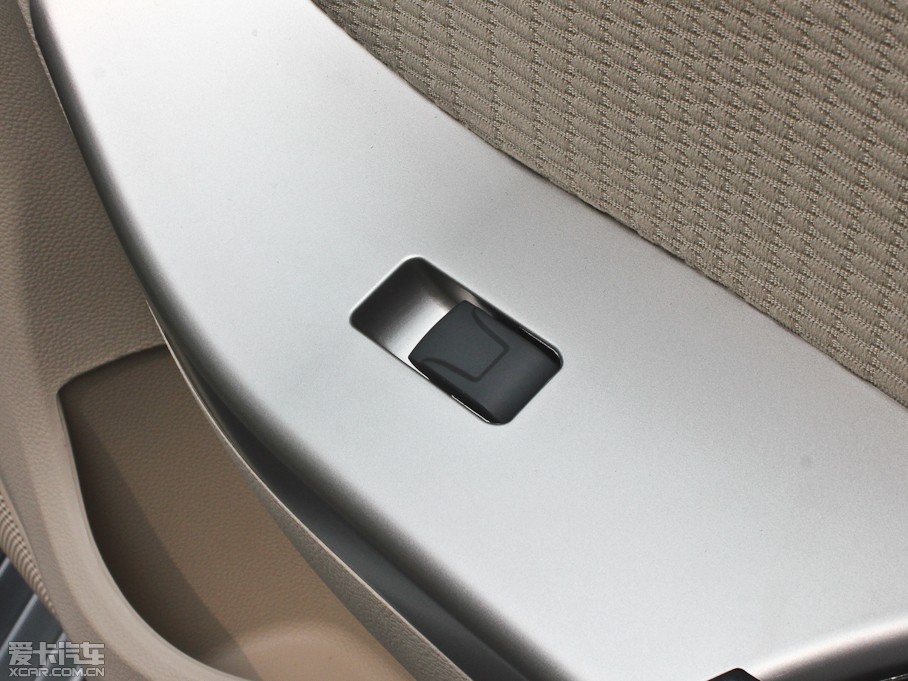 2013S7 2.0L Զа