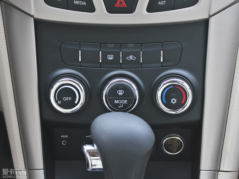 2013S7 2.0L Զа