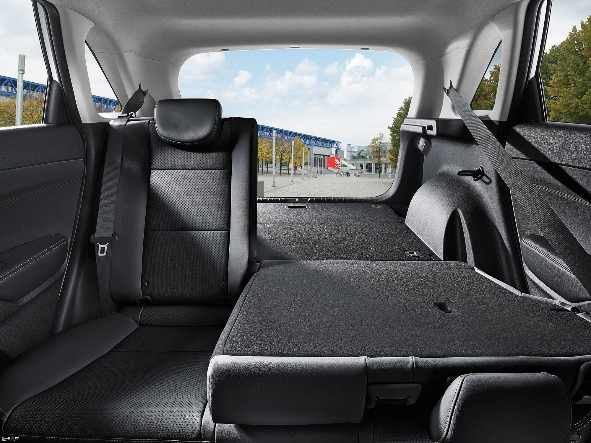 【2019款起亚kx3 ev标准型_空间座椅_6/17张图片】_汽车图片大全_爱卡