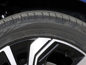 2023款1.5L CVT尊贵版 轮胎尺寸