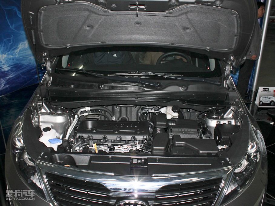 2011 2.0L GLS Զ