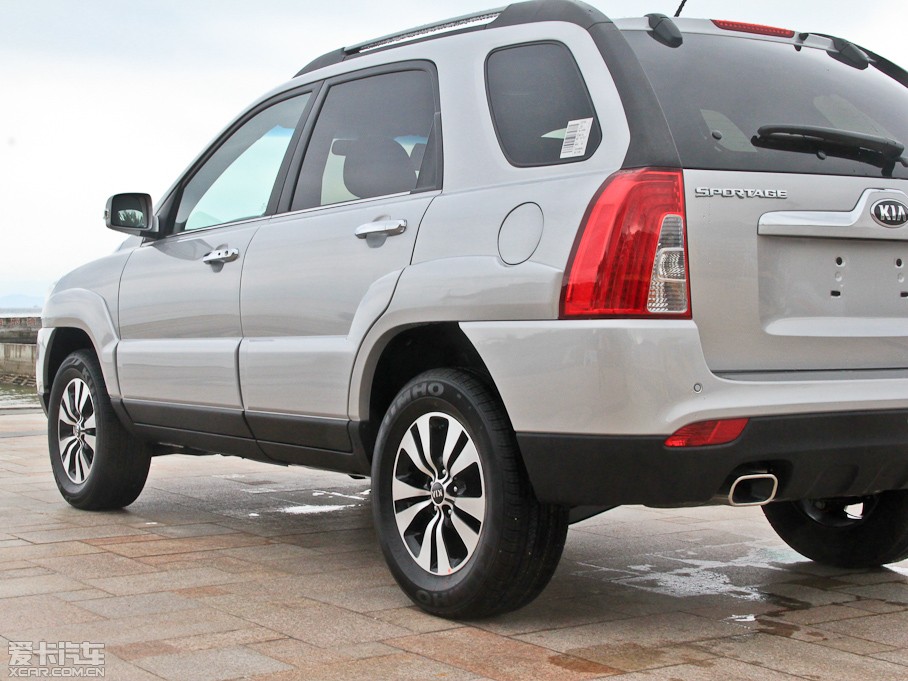 2013ʨ 2.0Premium Զ