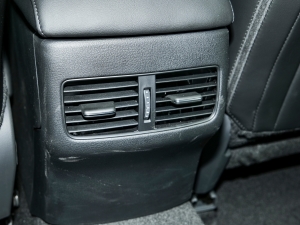 20232.0L Զ п