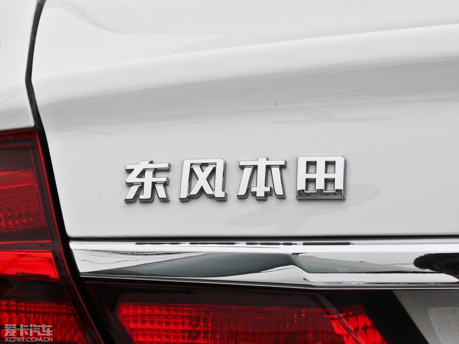 2014˼ 1.8L LXi Զ