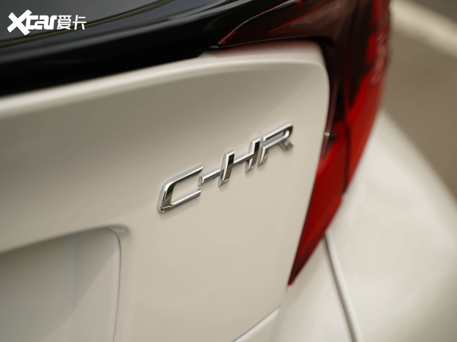 2021C-HR˫ ˫ 2.0L E-CVT