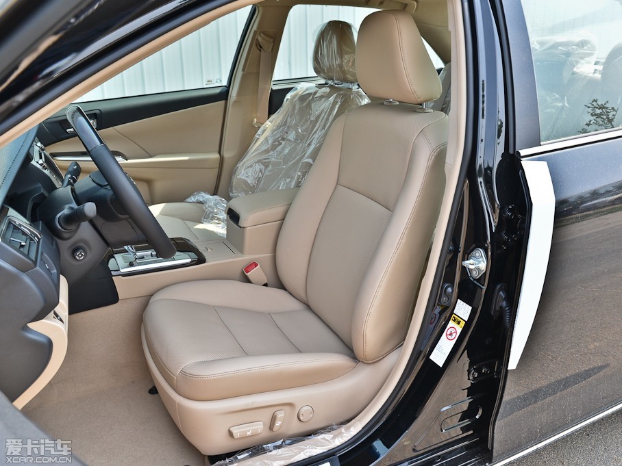 爱卡首页 汽车图片 丰田 凯美瑞 双擎 2012款尊瑞 2.