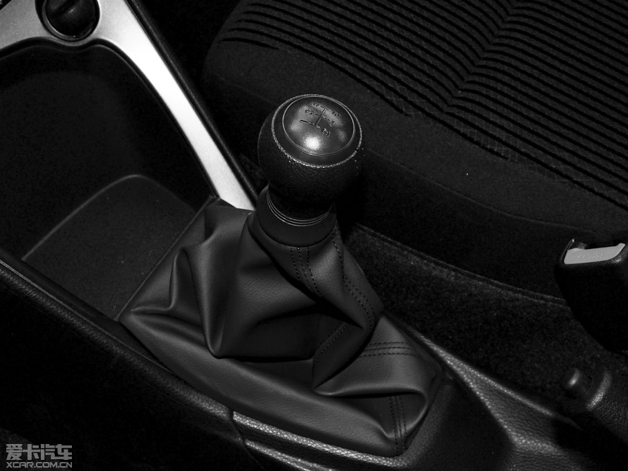 广汽丰田2015款YARiS L 致炫