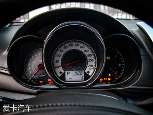 广汽丰田2015款YARiS L 致炫