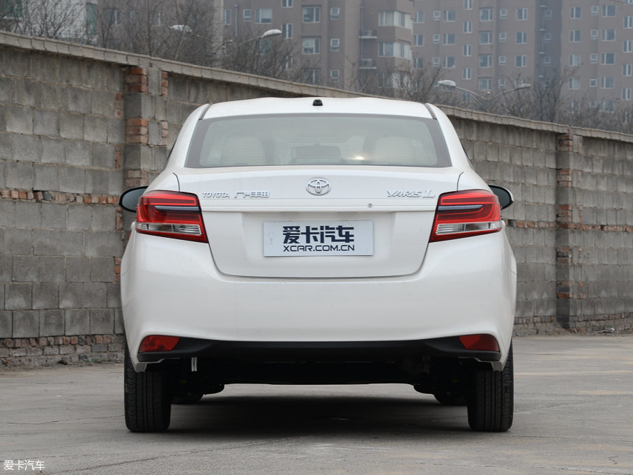 2017YARiS L  1.5E ֶȶ