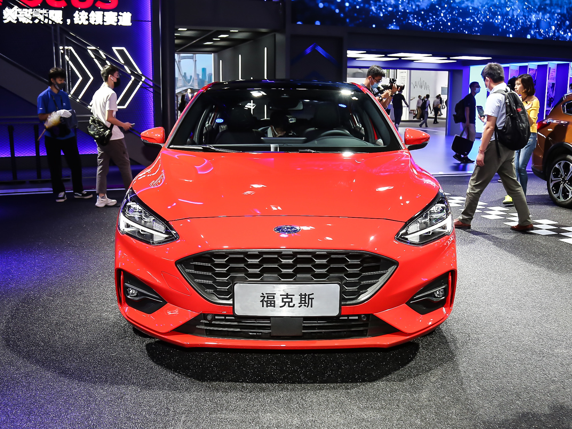 【2021款福克斯两厢 两厢 ecoboost 180 自动st line_整体外观 _1/218
