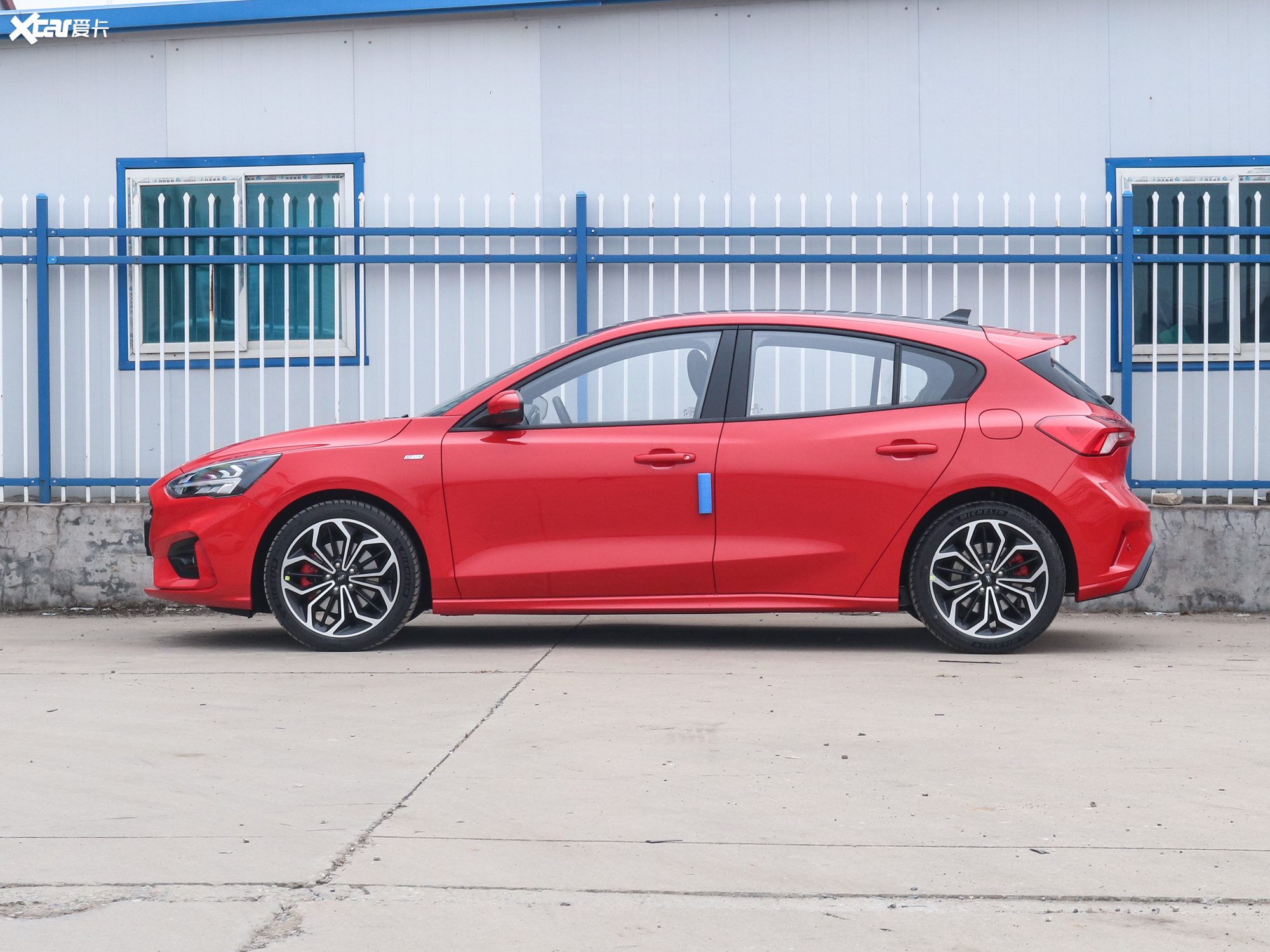 【2021款福克斯两厢ecoboost 180 自动st line_整体外观_3/332张图片