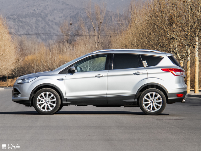 长安福特2015款翼虎