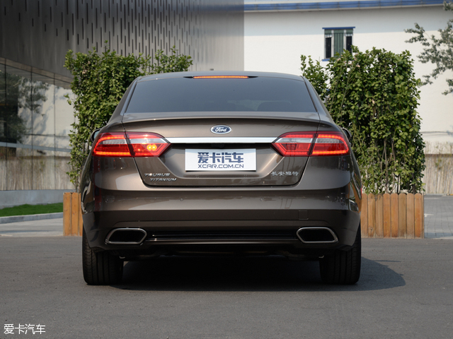 福特金牛座推入门版车型搭15t发动机