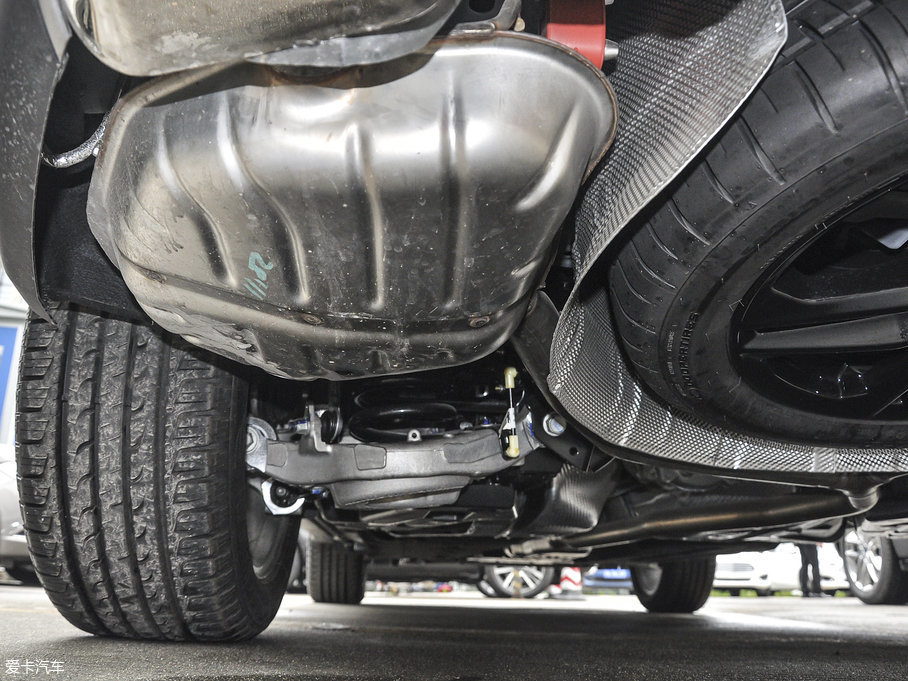 2016款锐界ecoboost 245 四驱尊锐型 7座