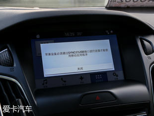 长安福特2017款福克斯两厢
