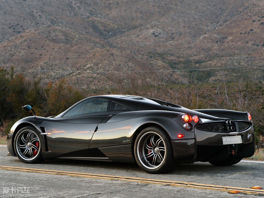 2013Huayra 