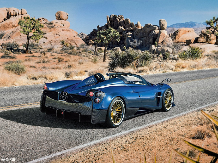 2017Huayra Roadster