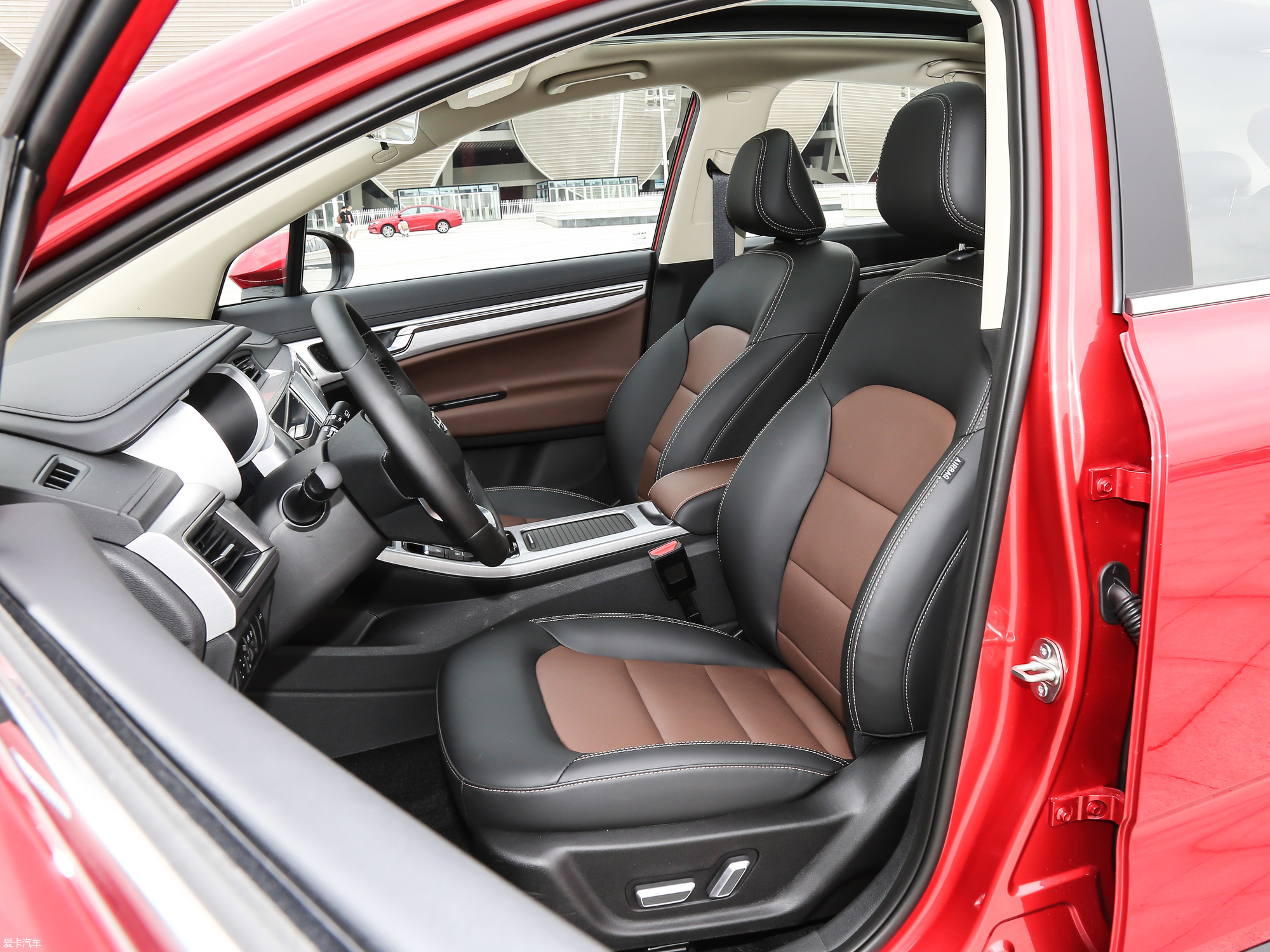 【2019款帝豪gs _空间座椅 _1/418张图片】_汽车图片大全_爱卡汽车