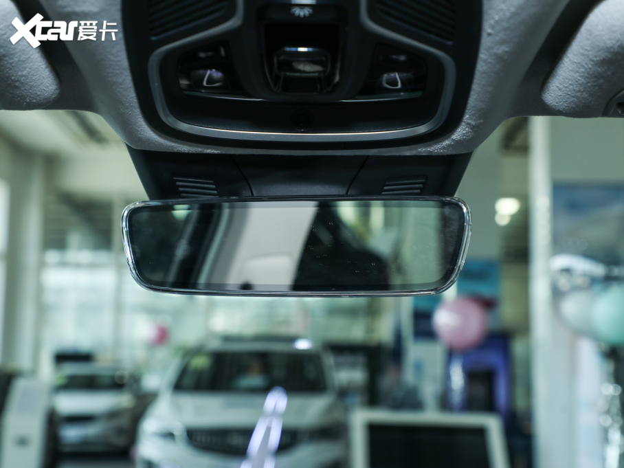 多块电池贵8万，全系最高！25万多买吉利紧凑型SUV 真不如比亚迪？