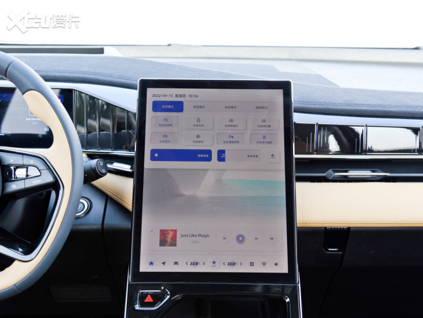 吉利汽车2022款FX11