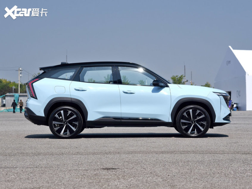 吉利汽车2022款FX11
