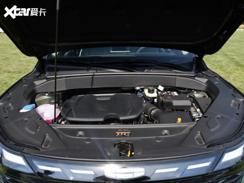 吉利汽车2023款博越L