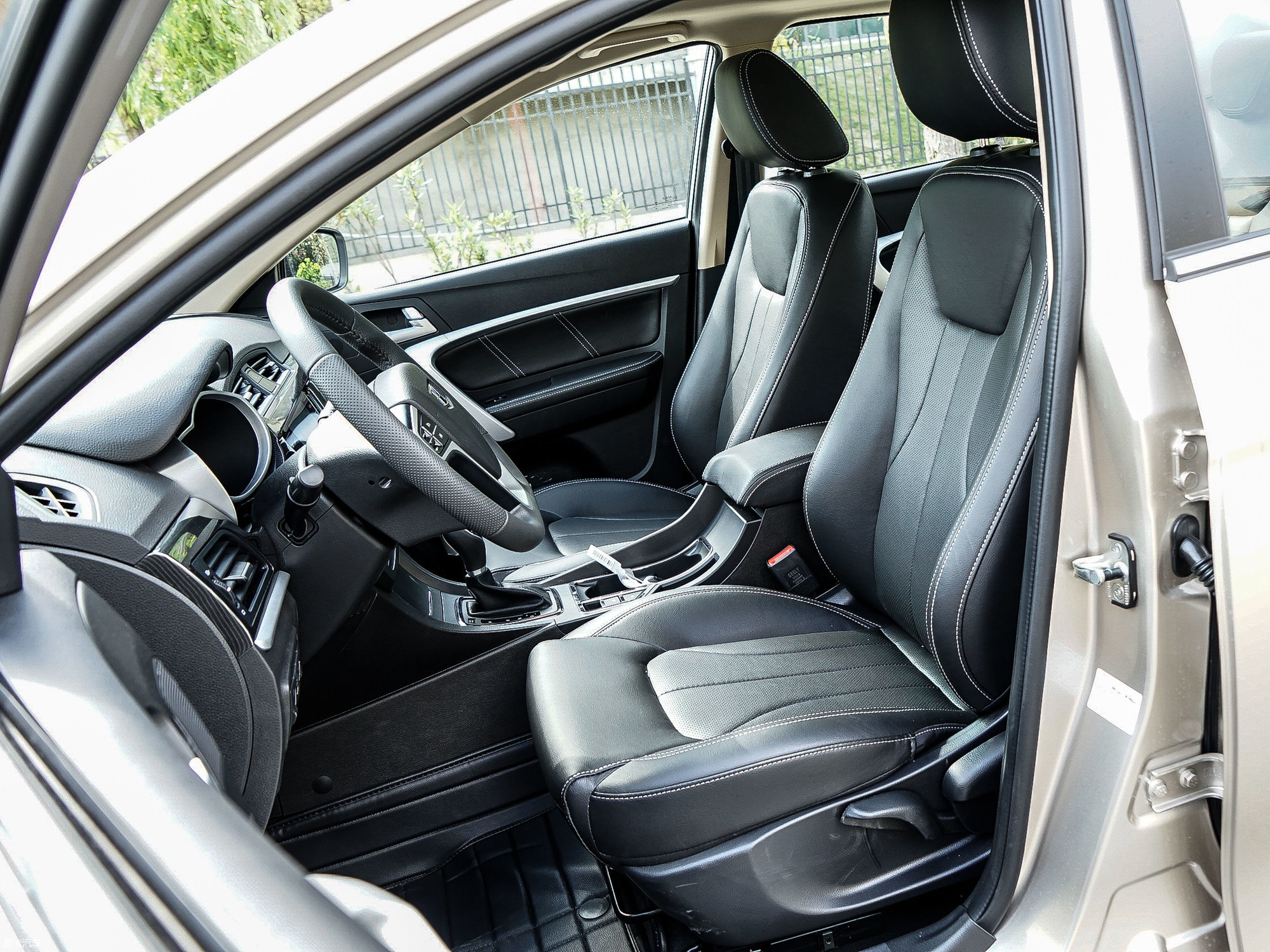 5l cvt向上版_空间座椅_3/1544张图片】_汽车图片大全_爱卡汽车