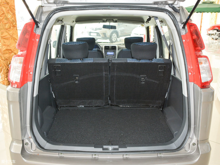 2016款北斗星x51.4l 启航版