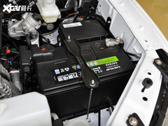 2021款 黄海·大牛 2.5T N1S商用版手动柴油四驱创业型长平底货箱JE4D25Q6A