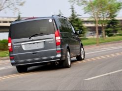 福建奔驰 2012款唯雅诺 福建奔驰 2012款唯雅诺