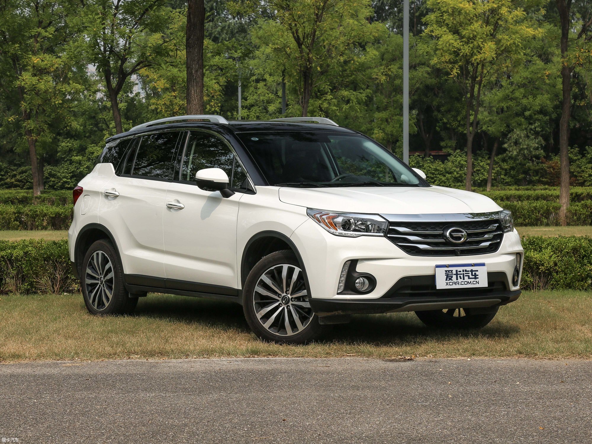 【2017款传祺gs4235t 自动四驱豪华智联版_整体外观_8/1928张图片】