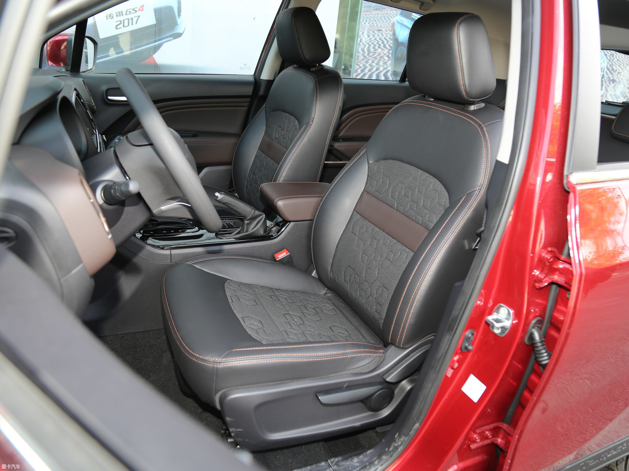 【2017款传祺gs3150n 自动精英版_空间座椅_43/1603张图片】_汽车图片