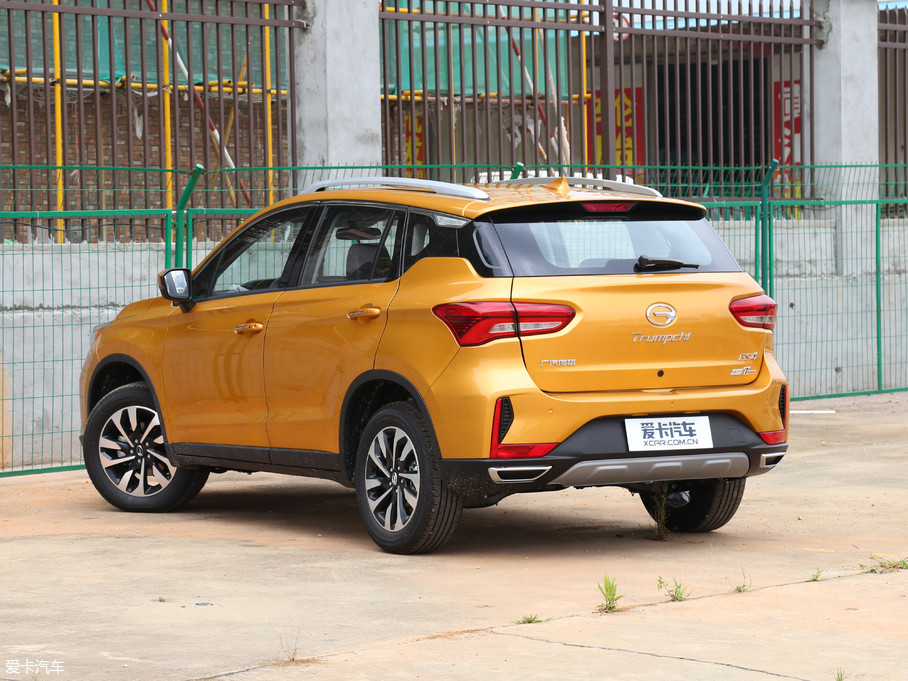 爱卡首页 汽车图片 广汽传祺 传祺gs4 2018款200t g-dct 两驱精英版