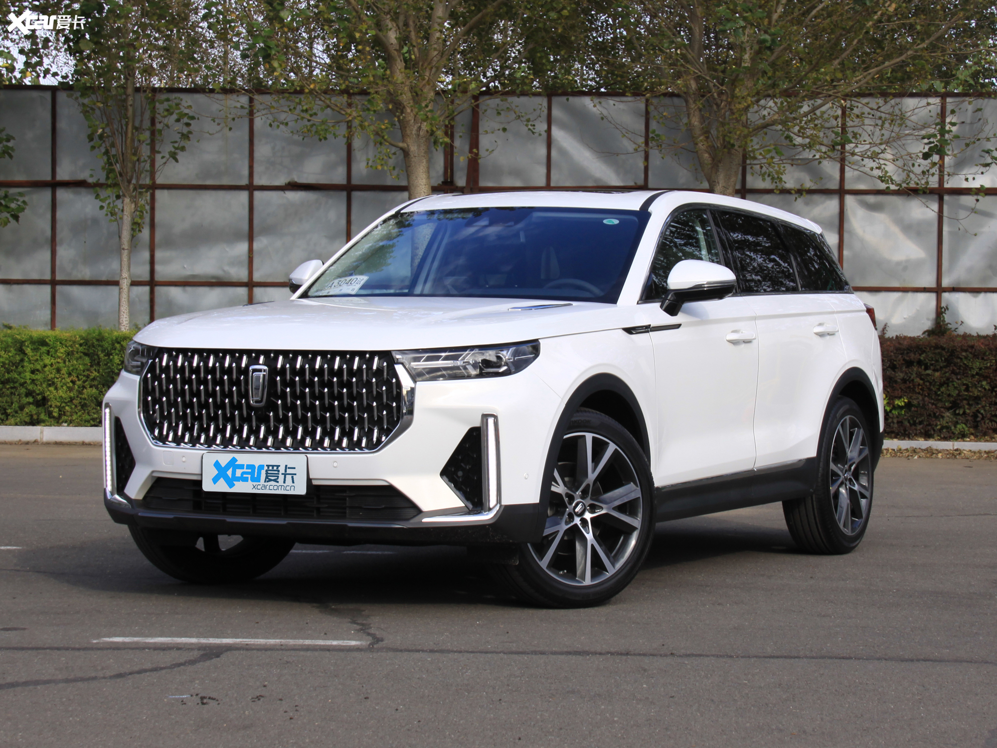 【2020款奔腾t9920td 8at 旗舰型_整体外观_51/1040张图片】_汽车图片