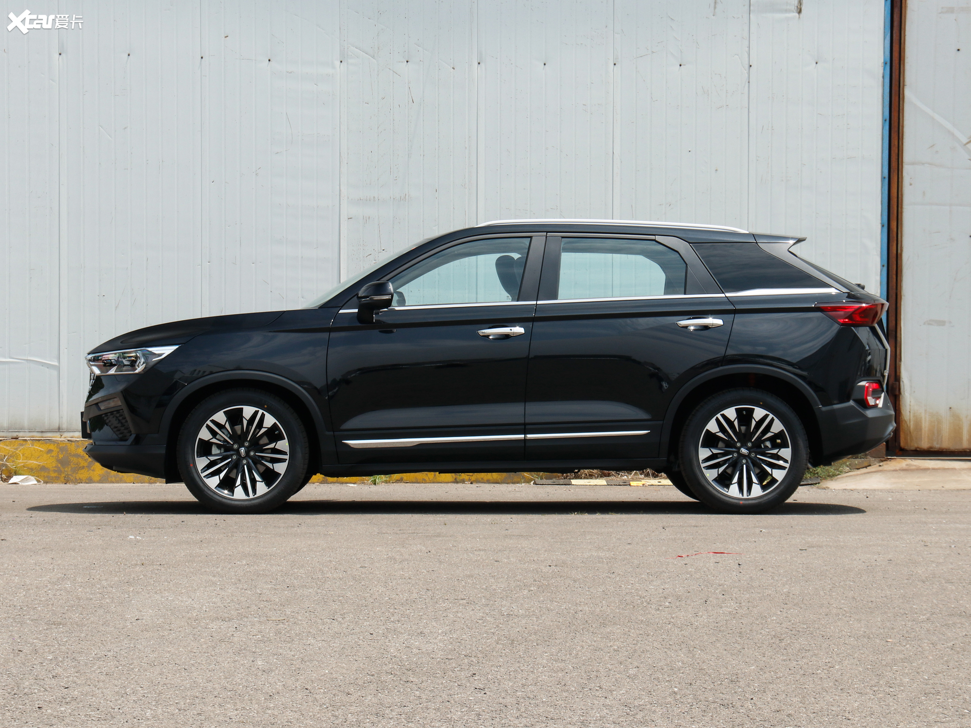 【2020款奔腾t77pro 280tid 自动豪华型_整体外观_3/494张图片】_汽车