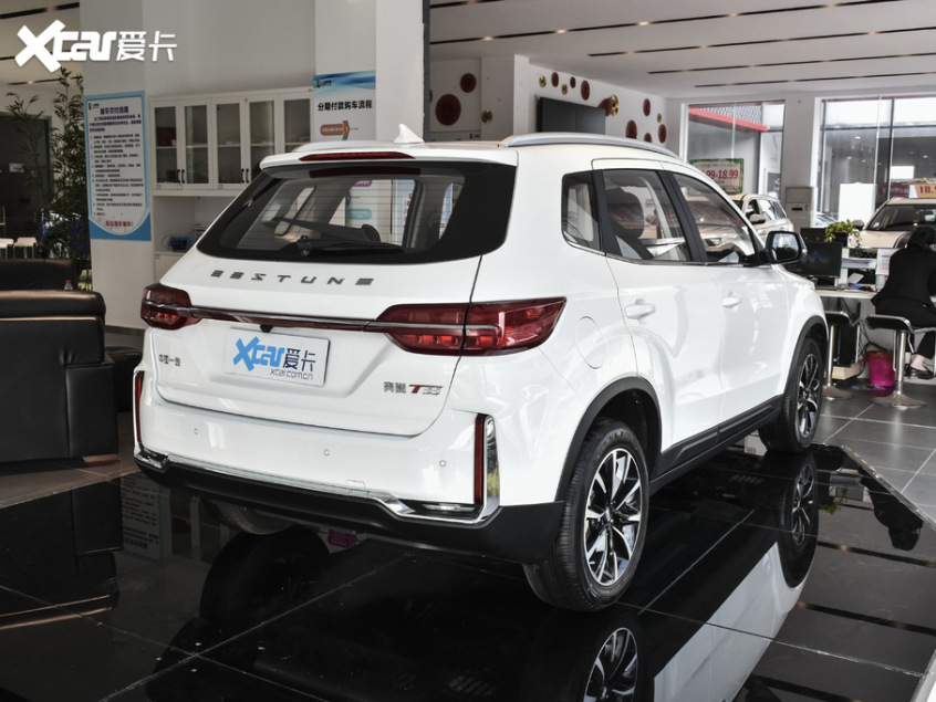 一汽奔腾2021款奔腾T33
