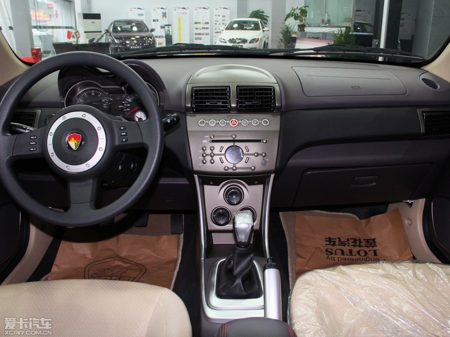 2013款莲花l3掀背1.5l 手动精英版