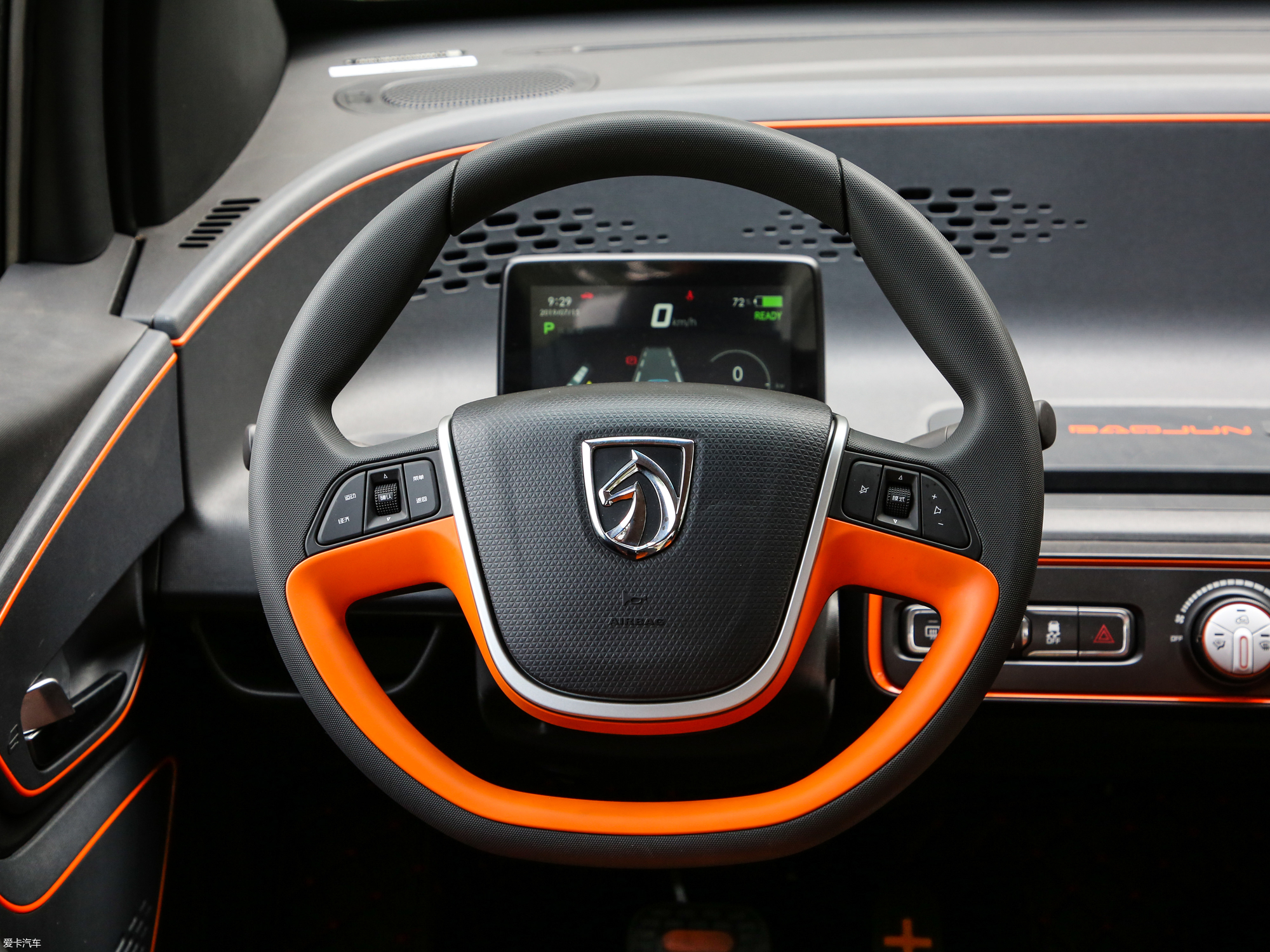 【2019款宝骏e100 250km 智享版_中控区 _2/459张图片】_汽车图片大全