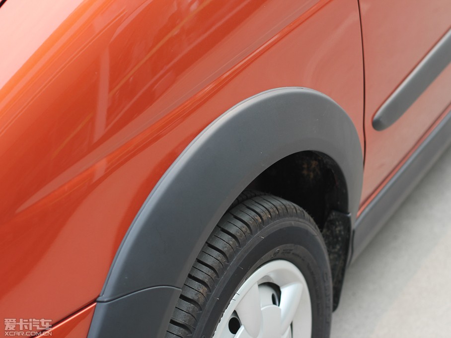 2012���ֳ� �Ŀ� 1.2L �ֶ��˶���Խ��