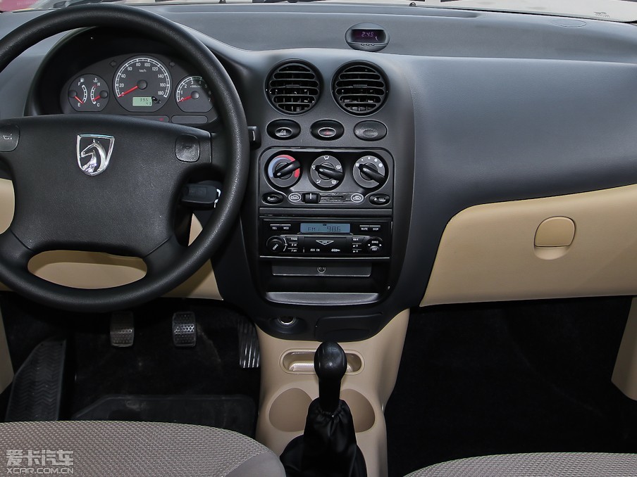 2012款乐驰改款 1.0l 手动p-tec活力版