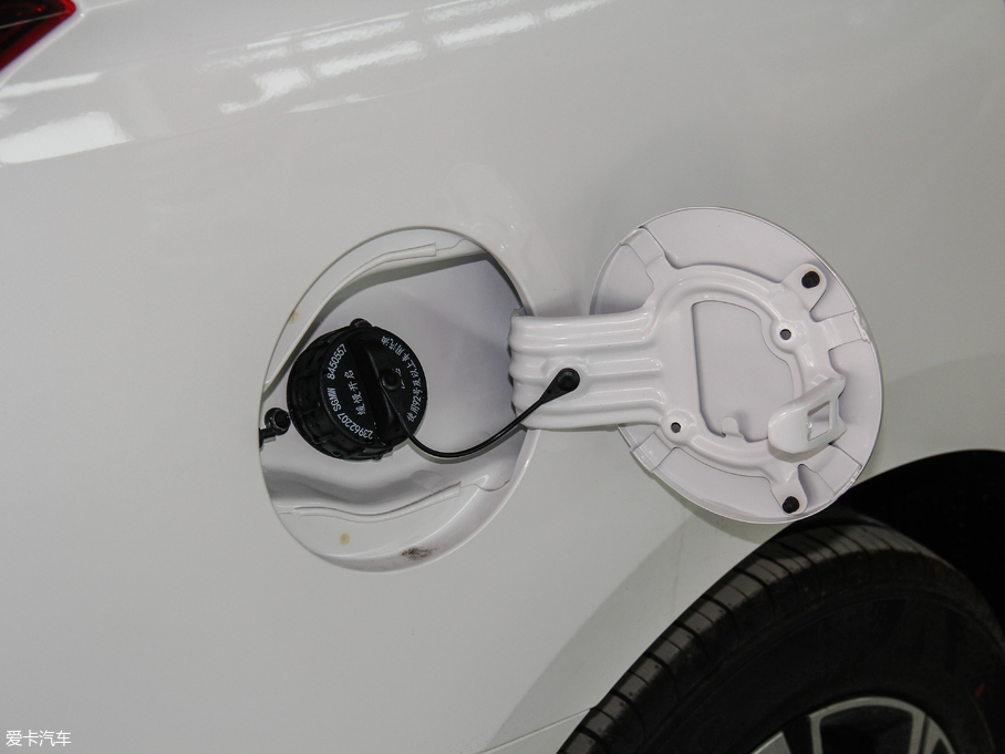 5l 自动豪华型和宝骏310w 2017款 1.