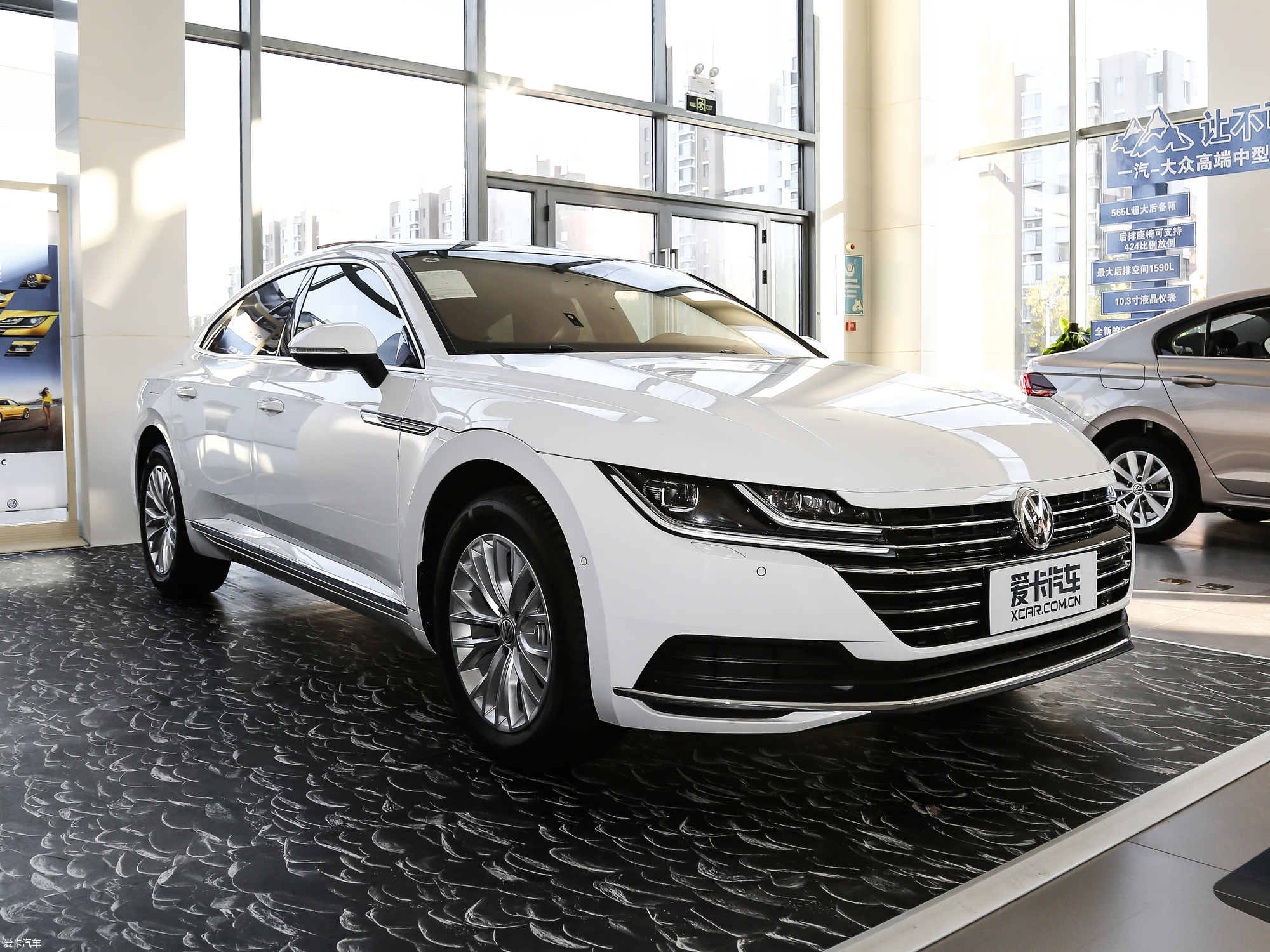 【2019款大众cc380tsi 魅颜版 国v_整体外观_15/1525张图片】_汽车