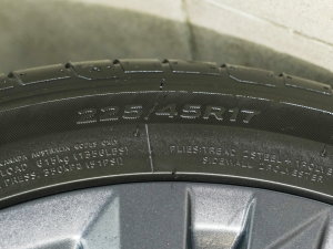 2023款改款 280TSI DSG R-Line Lite 轮胎尺寸
