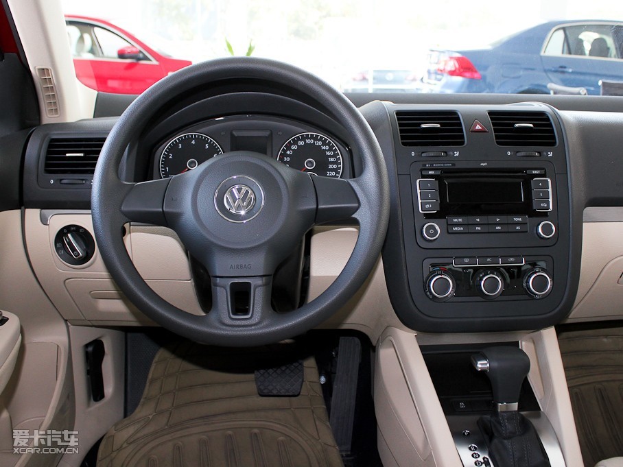 2011款速腾1.6l 自动舒适版