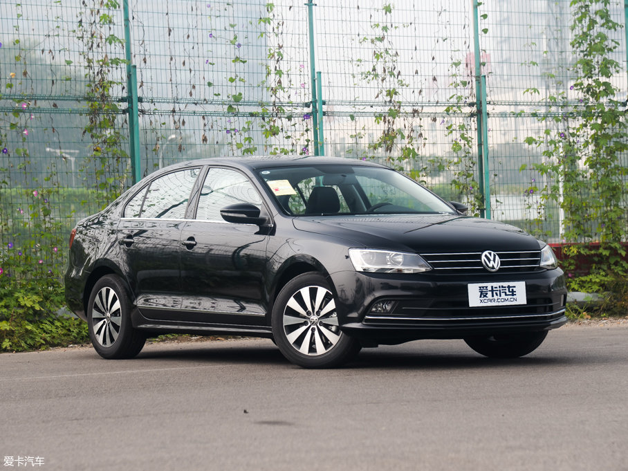 2017 230TSI ֶ