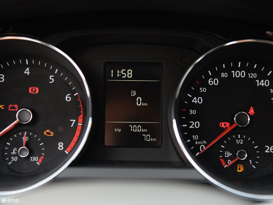 2017 230TSI ֶ