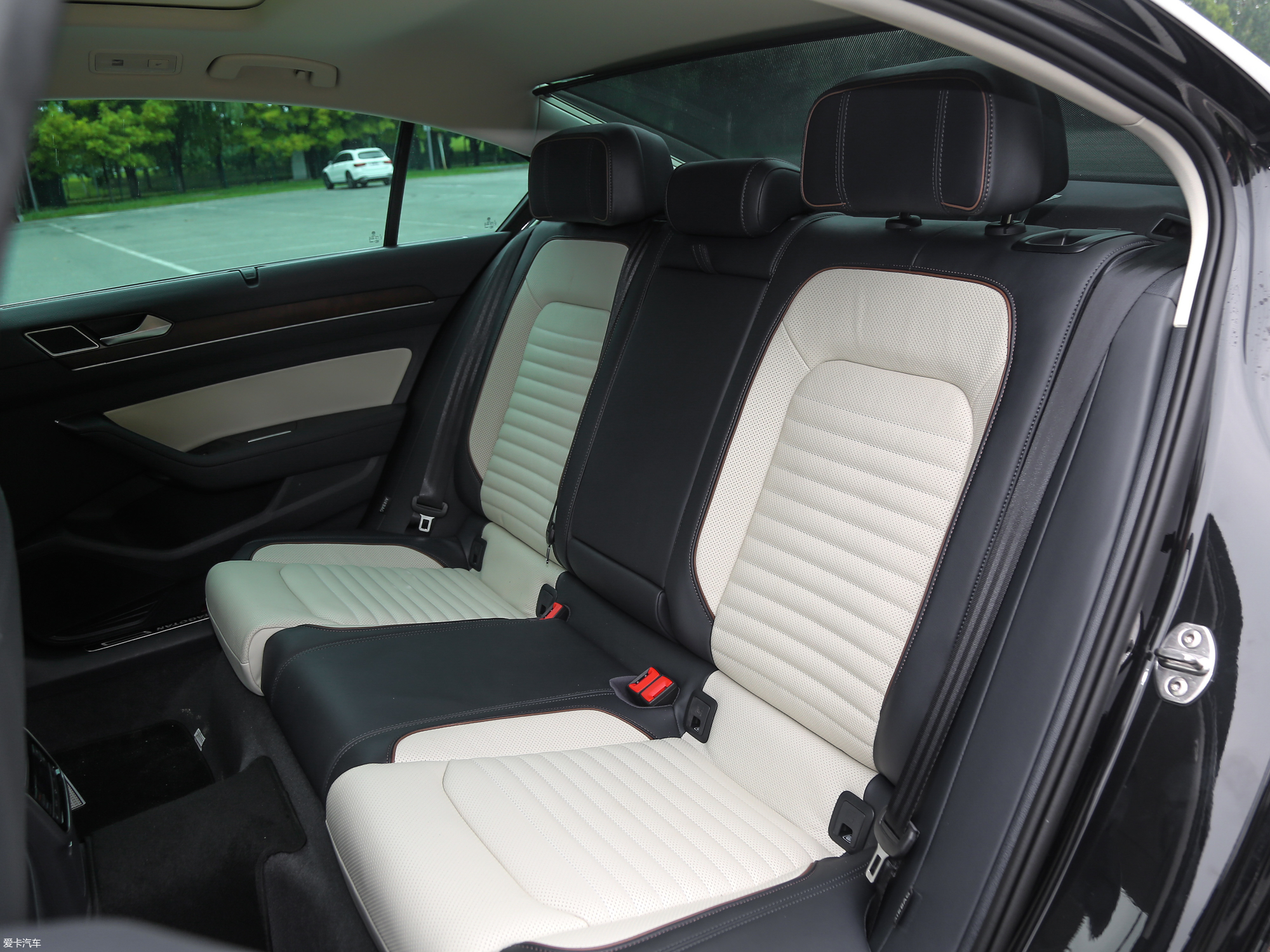 【2018款迈腾380tsi dsg 旗舰型_空间座椅_216/1981张图片】_汽车图片