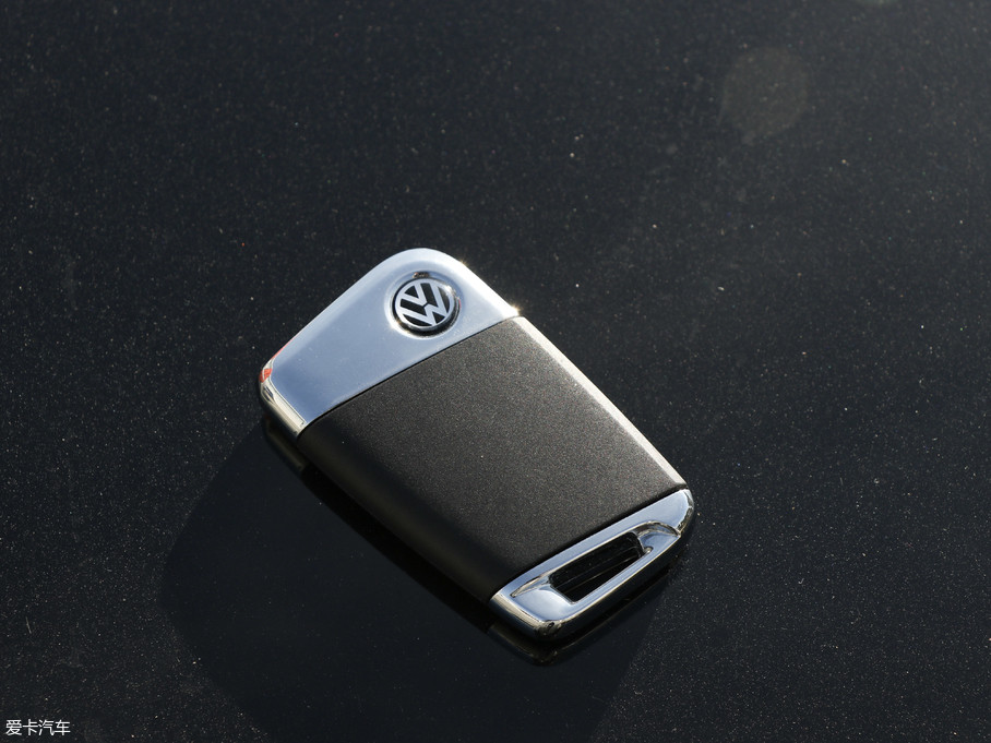 2018款迈腾380tsi dsg 尊贵型