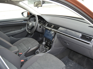 20181.5L Զ п